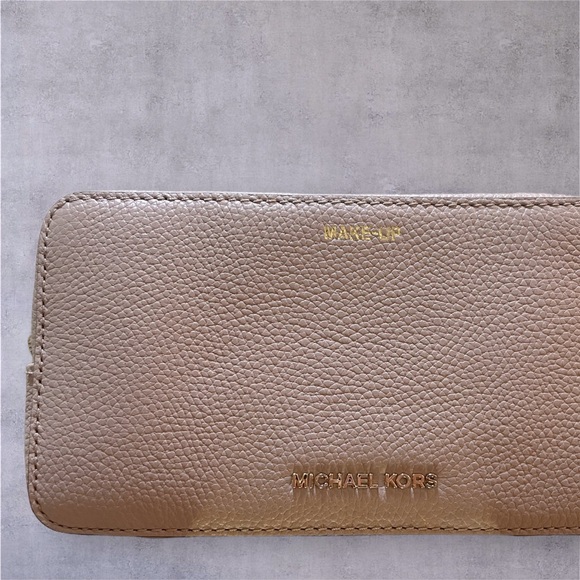 NWT! Rare Michael Kors Makeup Bag in Fawn - Picture 3 of 14